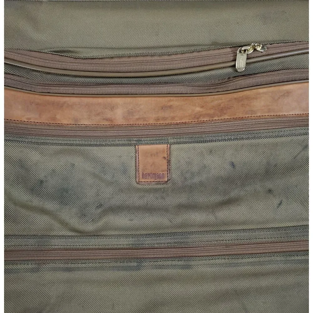 Hartmann Intensity Collection Medium Traveler Garment Bag Luggage‎